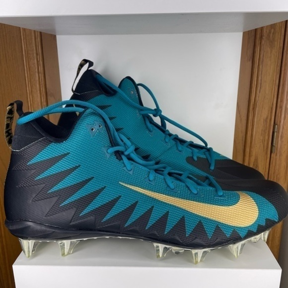 ?NIKE Alpha Menace Pro - Sports Shoes